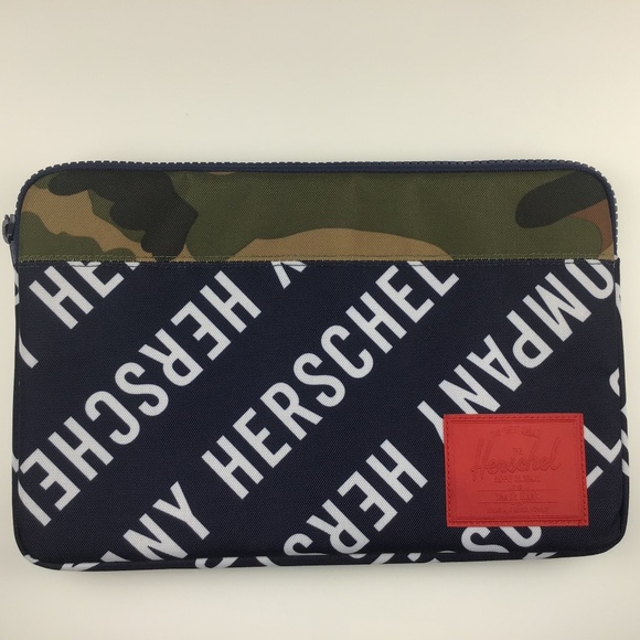 NWOT Herschel Laptop / Tablet Padded Sleeve - Picture 2 of 8